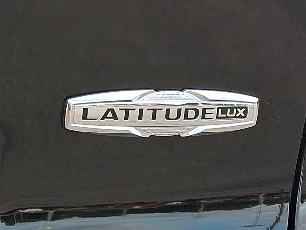 2022 Jeep Cherokee Latitude Lux - Photo 30