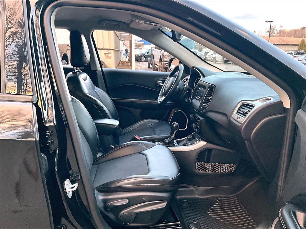 2019 Jeep Compass Latitude - Photo 14