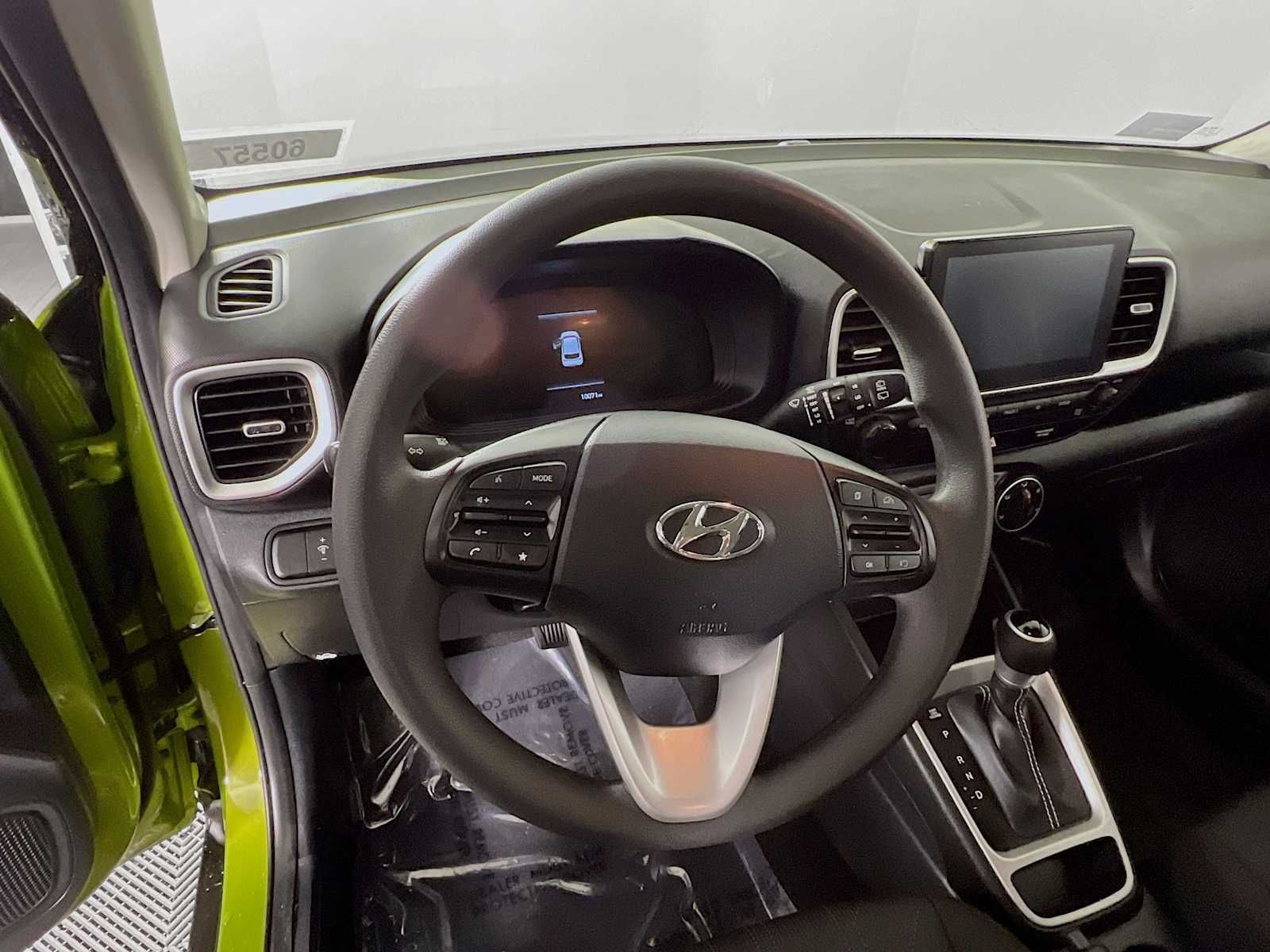 2024 Hyundai Venue SE - Photo 11