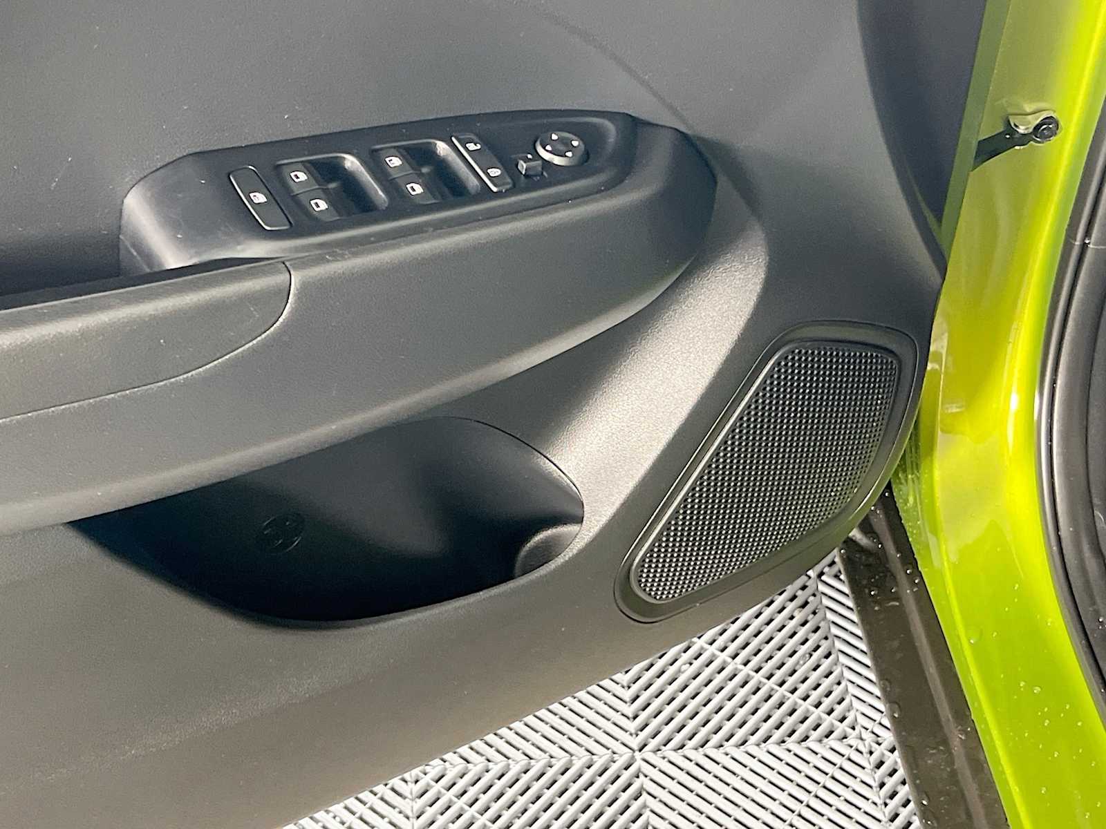 2024 Hyundai Venue SE - Photo 18
