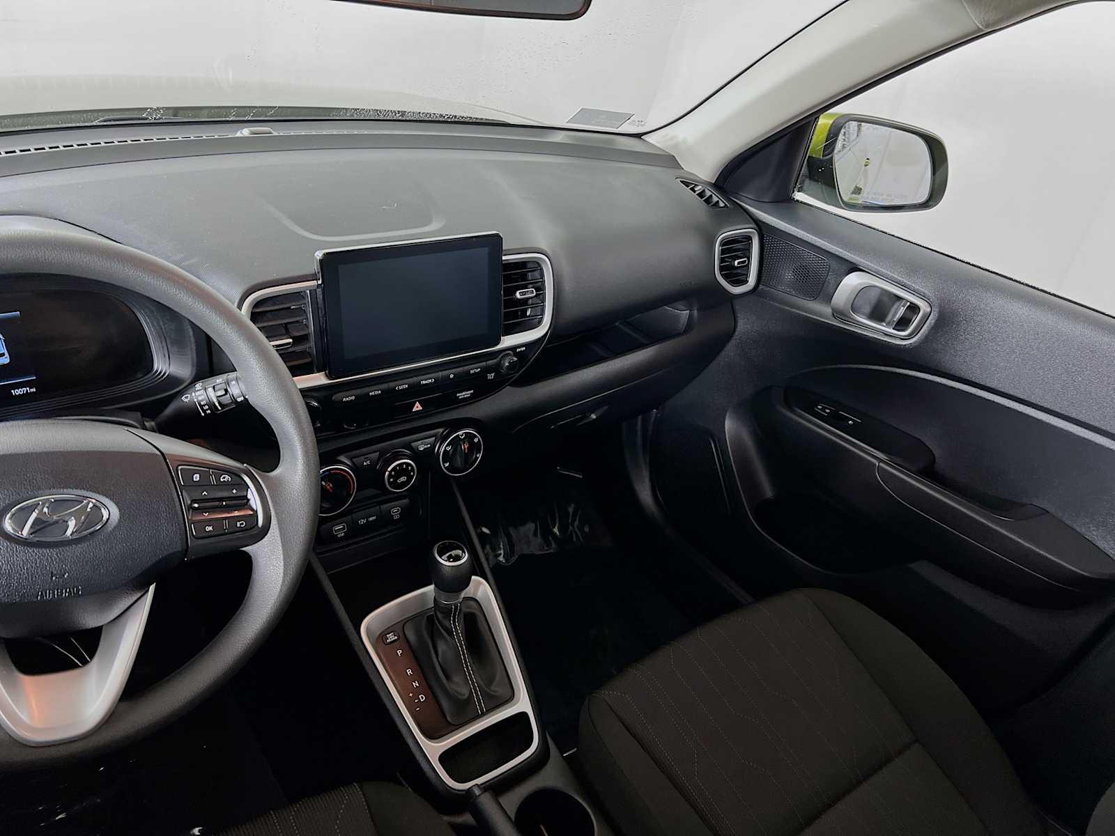 2024 Hyundai Venue SE - Photo 22