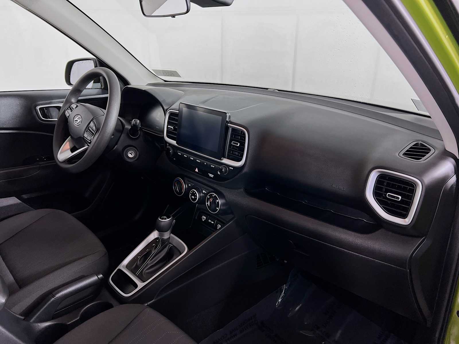2024 Hyundai Venue SE - Photo 27