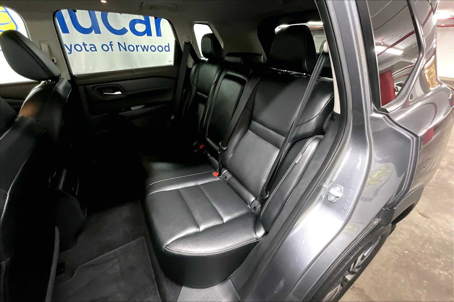 2023 Nissan Rogue SL - Photo 15