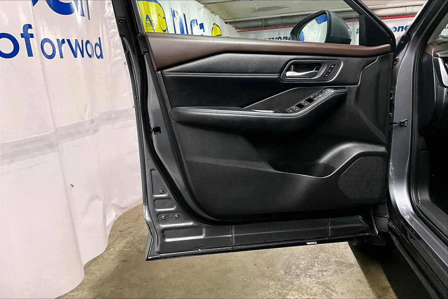 2023 Nissan Rogue SL - Photo 9