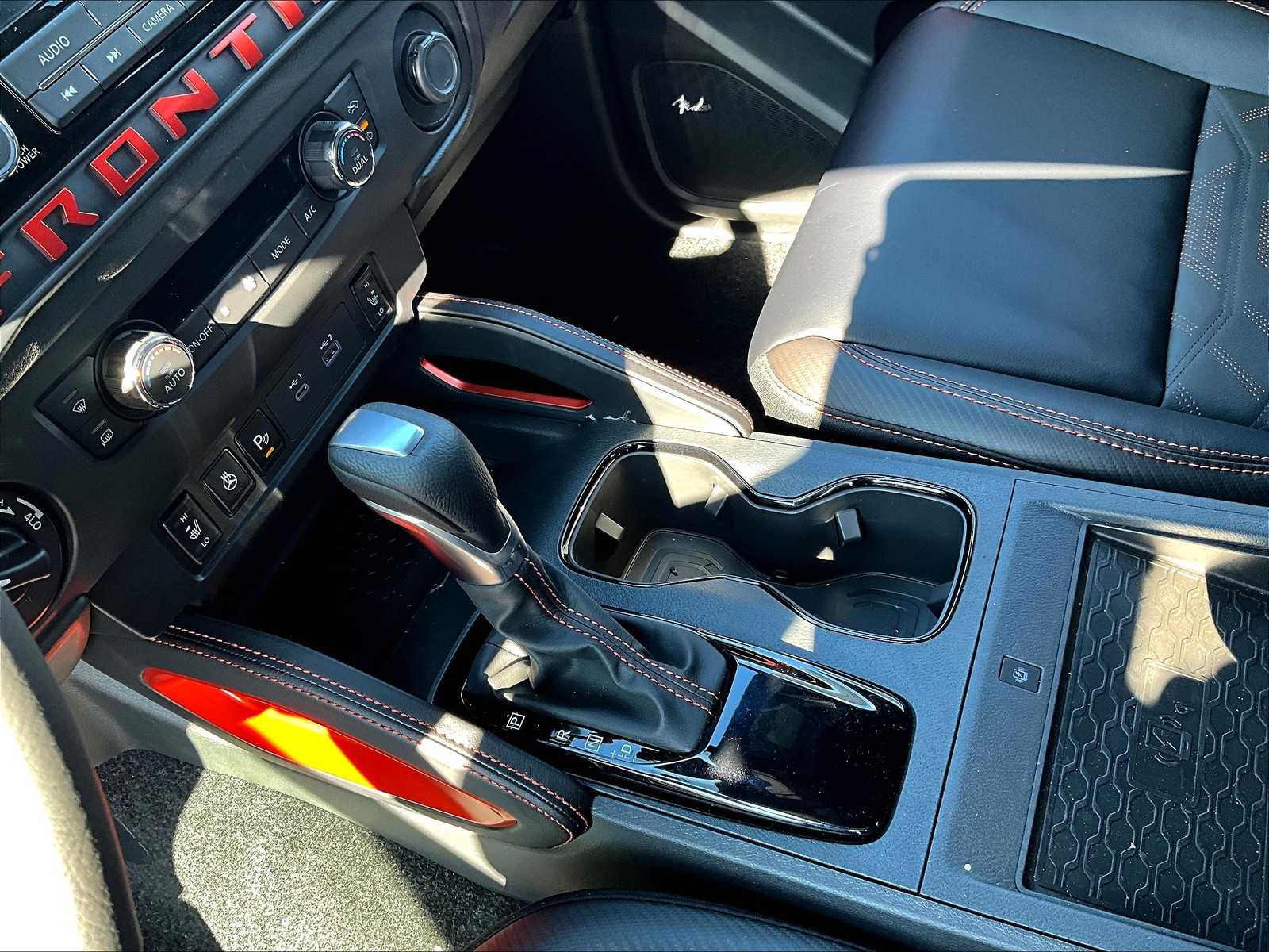 2025 Nissan Frontier PRO-4X - Photo 14