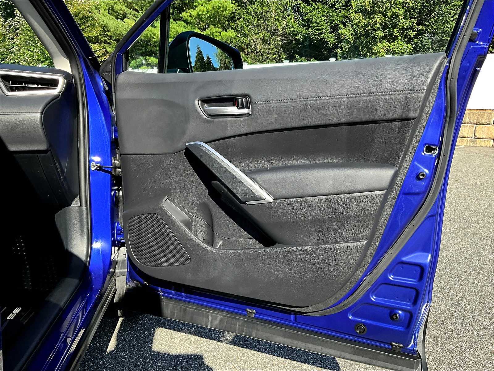 2023 Toyota Corolla Cross XLE - Photo 12