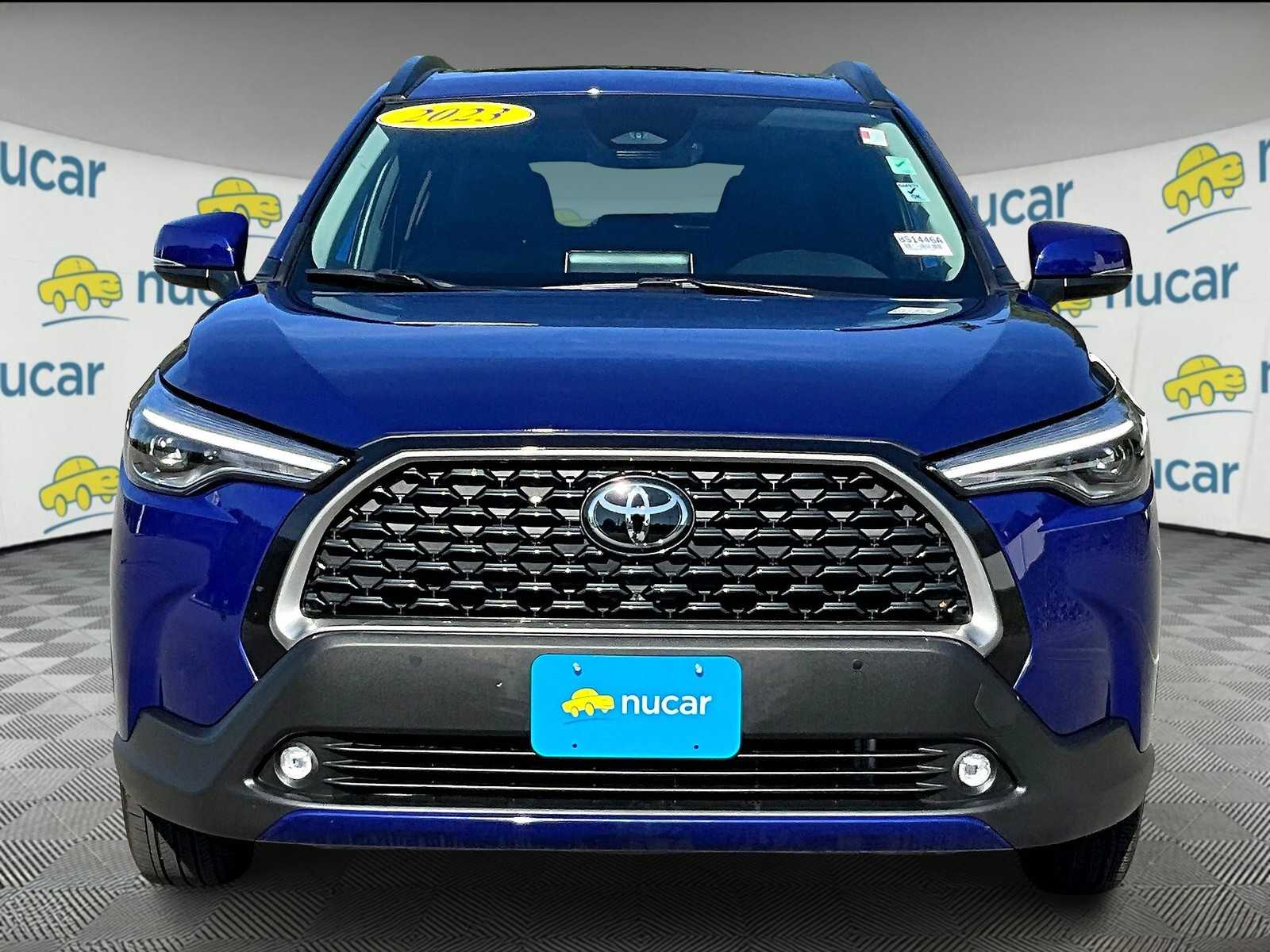 2023 Toyota Corolla Cross XLE - Photo 2