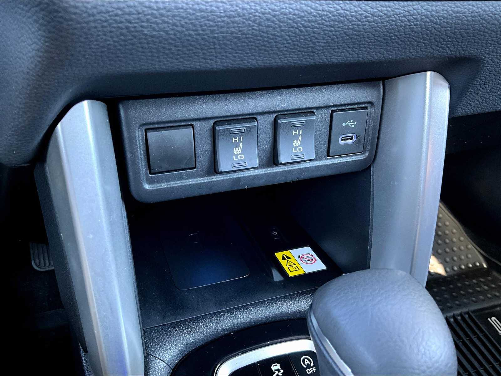 2023 Toyota Corolla Cross XLE - Photo 27