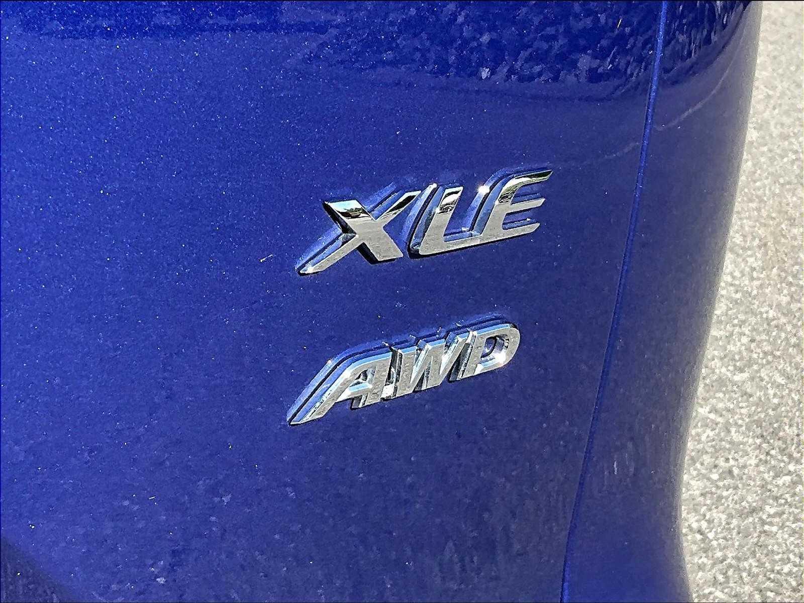 2023 Toyota Corolla Cross XLE - Photo 29