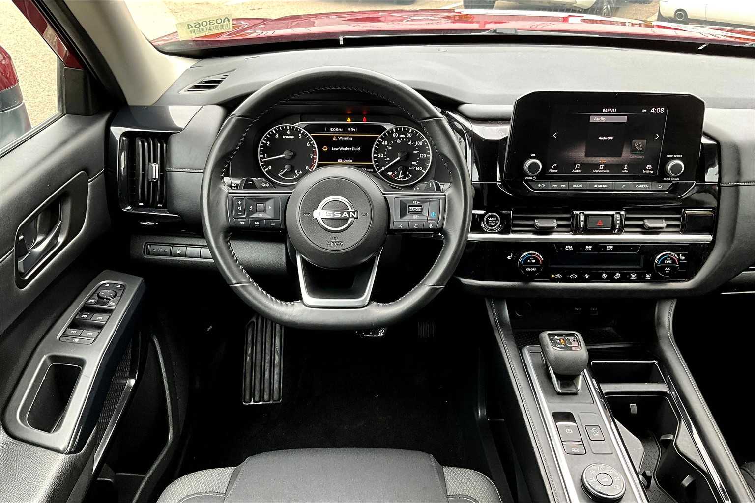 2024 Nissan Pathfinder SV - Photo 18