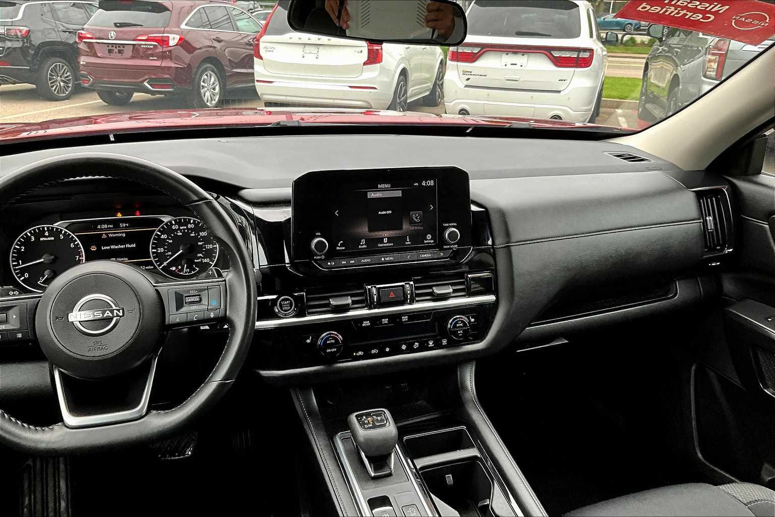 2024 Nissan Pathfinder SV - Photo 19