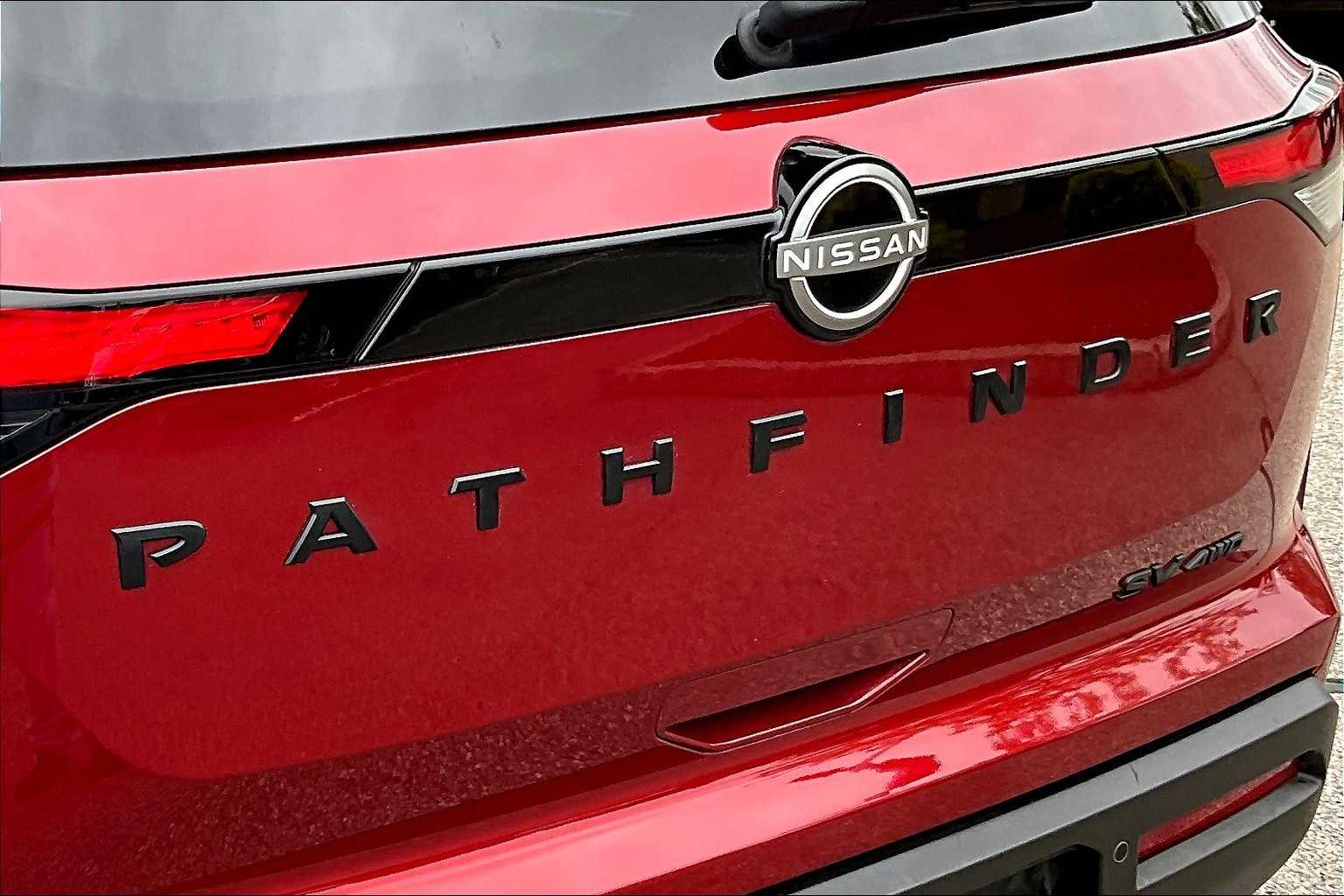 2024 Nissan Pathfinder SV - Photo 28