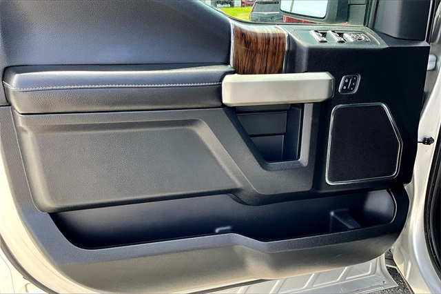 2018 Ford F-150 Lariat - Photo 9