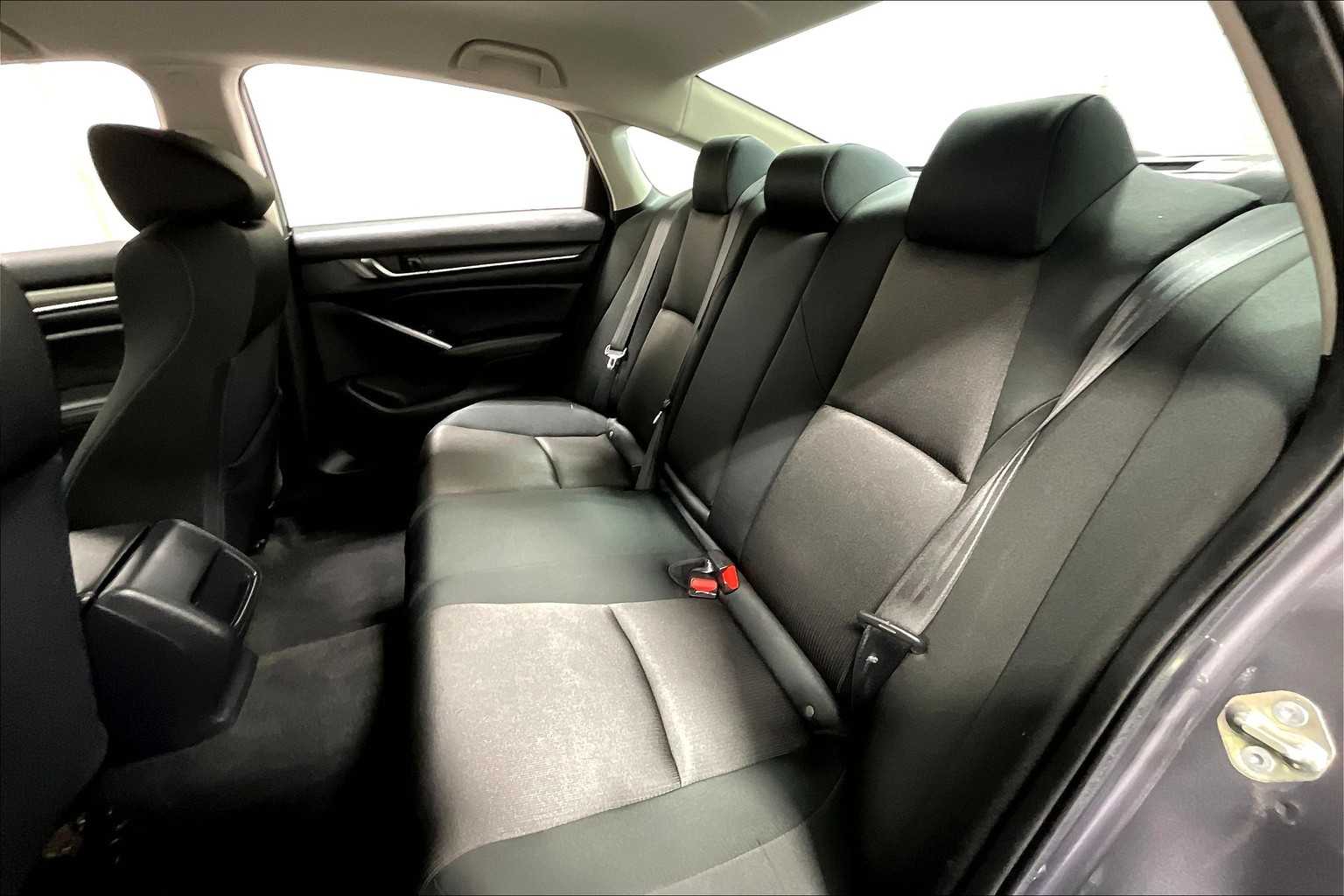 2020 Honda Accord LX - Photo 15