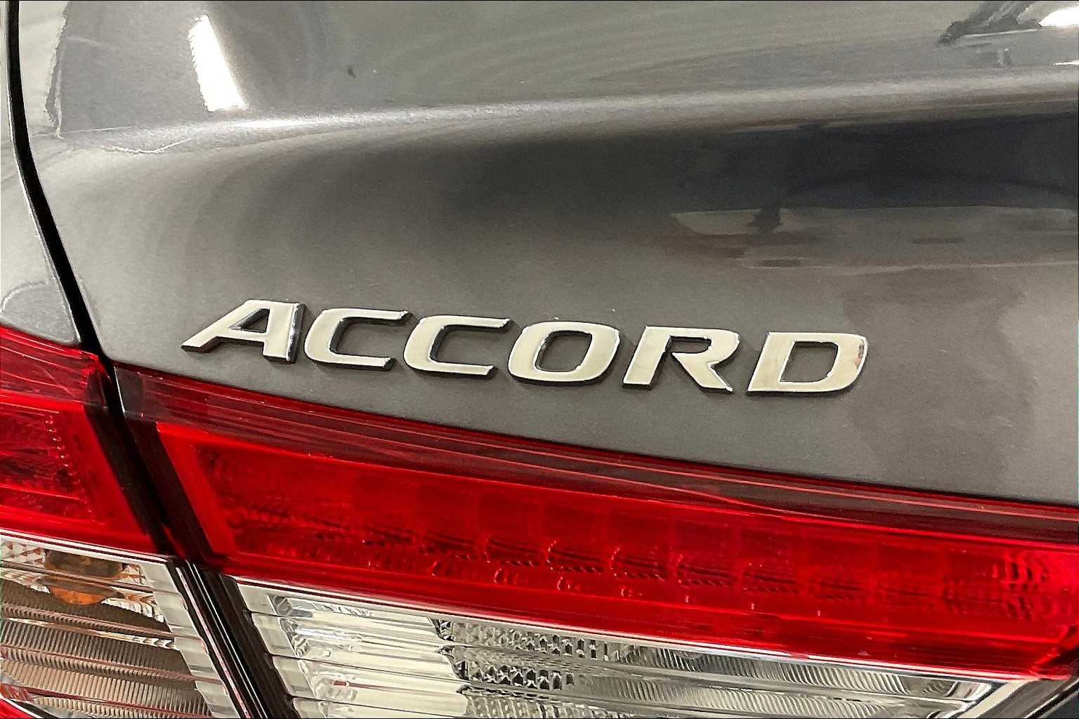 2020 Honda Accord LX - Photo 28