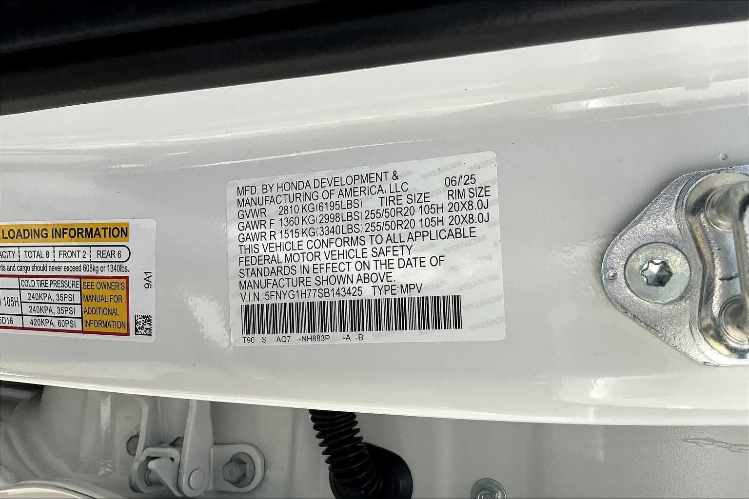 2025 Honda Pilot Touring+ - Photo 17