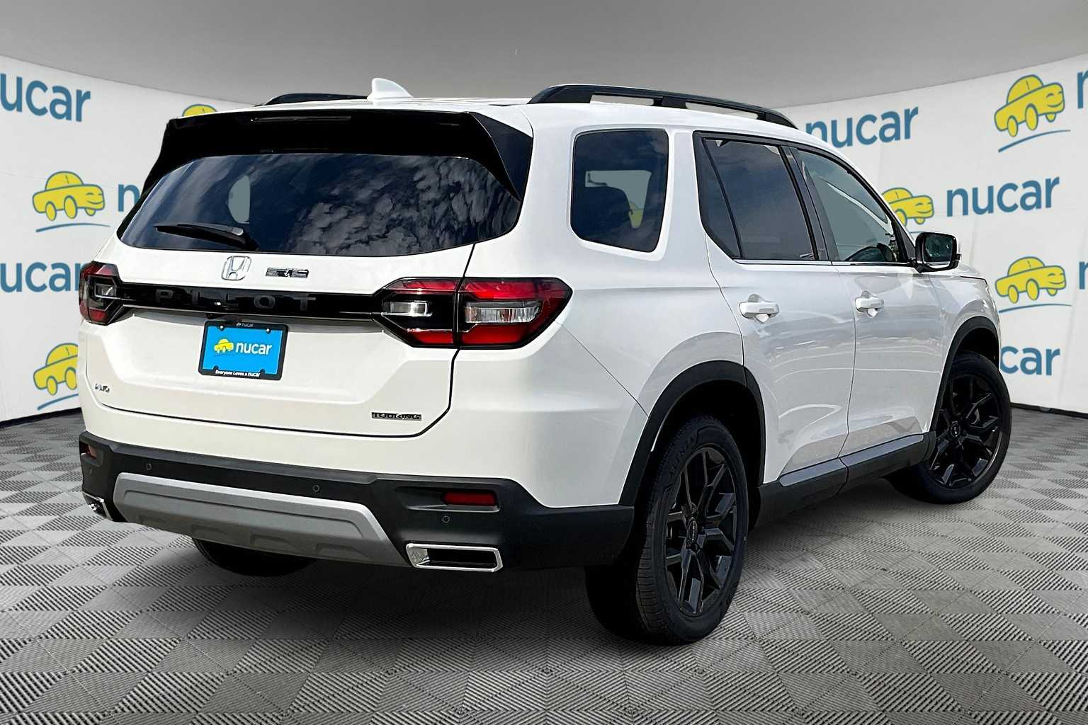 2025 Honda Pilot Touring+ - Photo 7