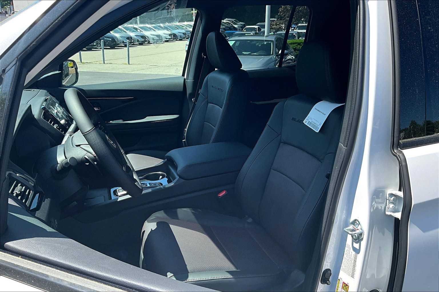 2025 Honda Ridgeline Black Edition - Photo 11