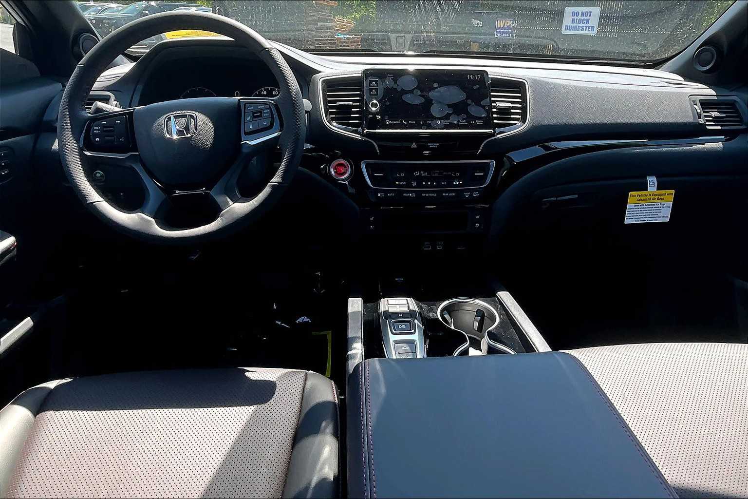 2025 Honda Ridgeline Black Edition - Photo 12