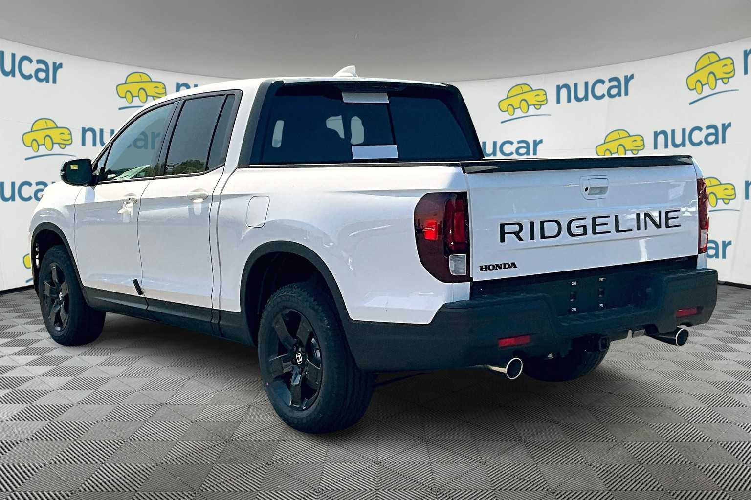 2025 Honda Ridgeline Black Edition - Photo 5