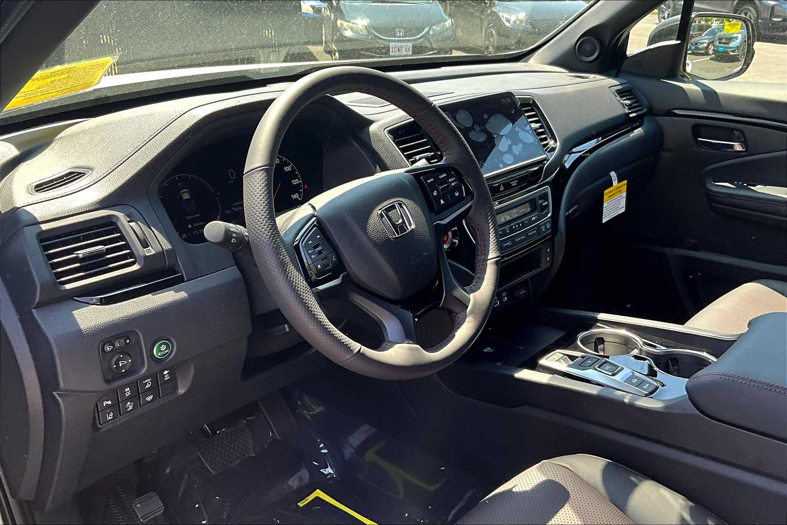 2025 Honda Ridgeline Black Edition - Photo 9