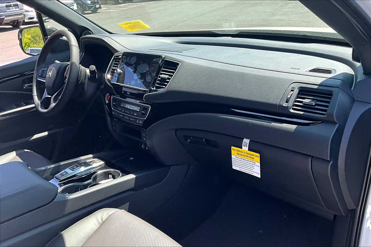 2025 Honda Ridgeline Black Edition - Photo 10