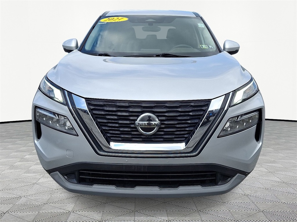2021 Nissan Rogue SV - Photo 2