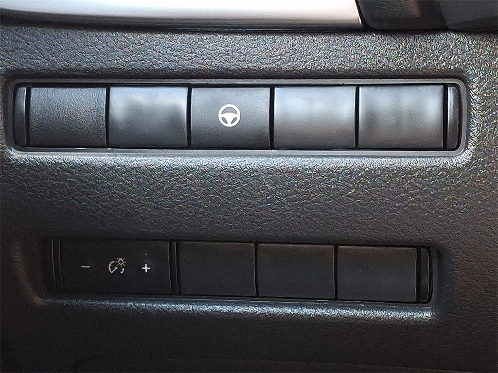 2021 Nissan Rogue SV - Photo 25