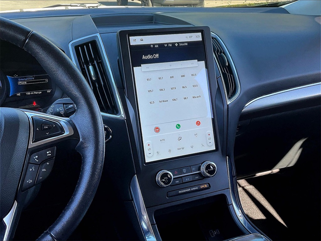 2023 Ford Edge Titanium - Photo 17