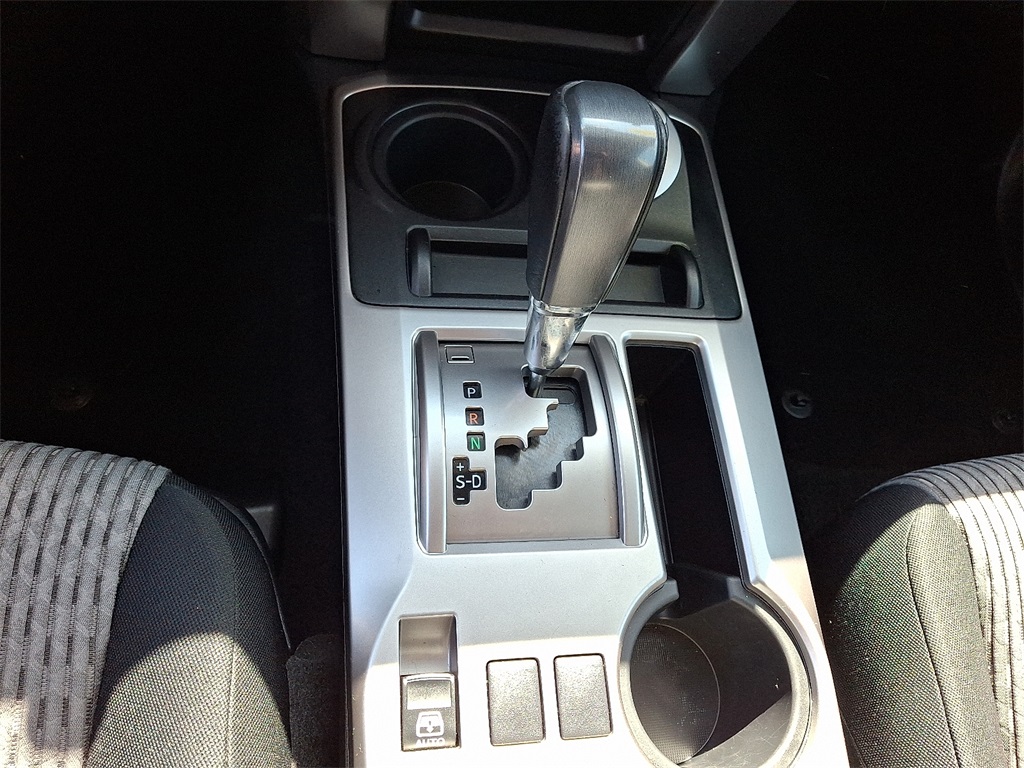 2016 Toyota 4Runner SR5 - Photo 15