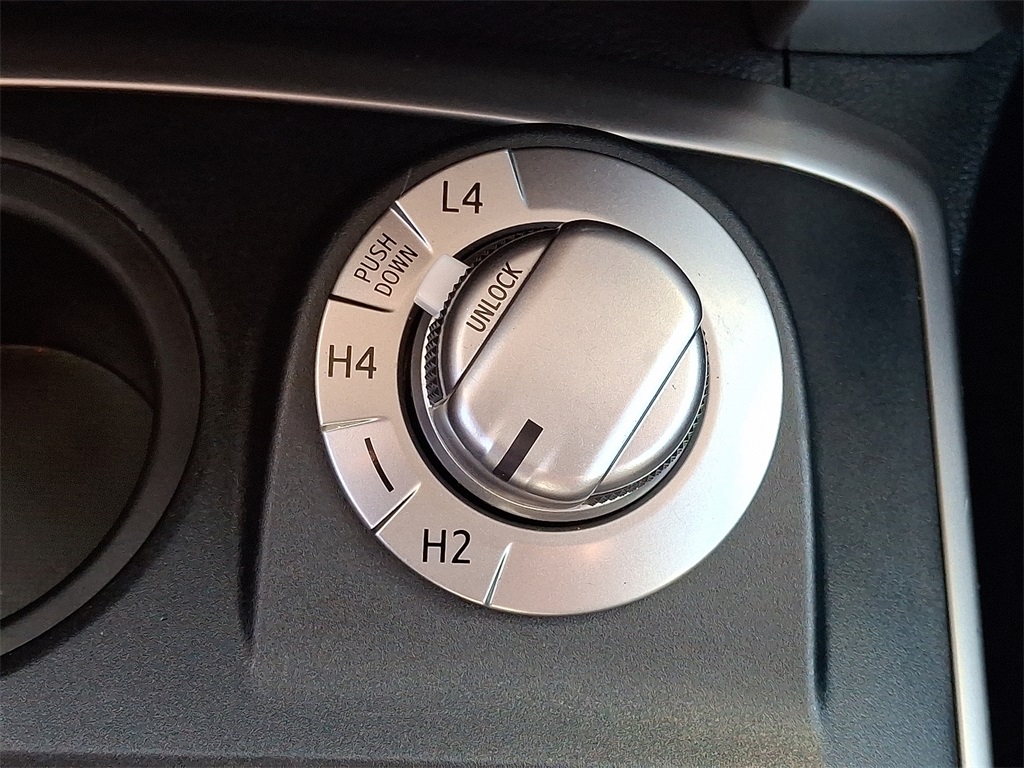 2016 Toyota 4Runner SR5 - Photo 22