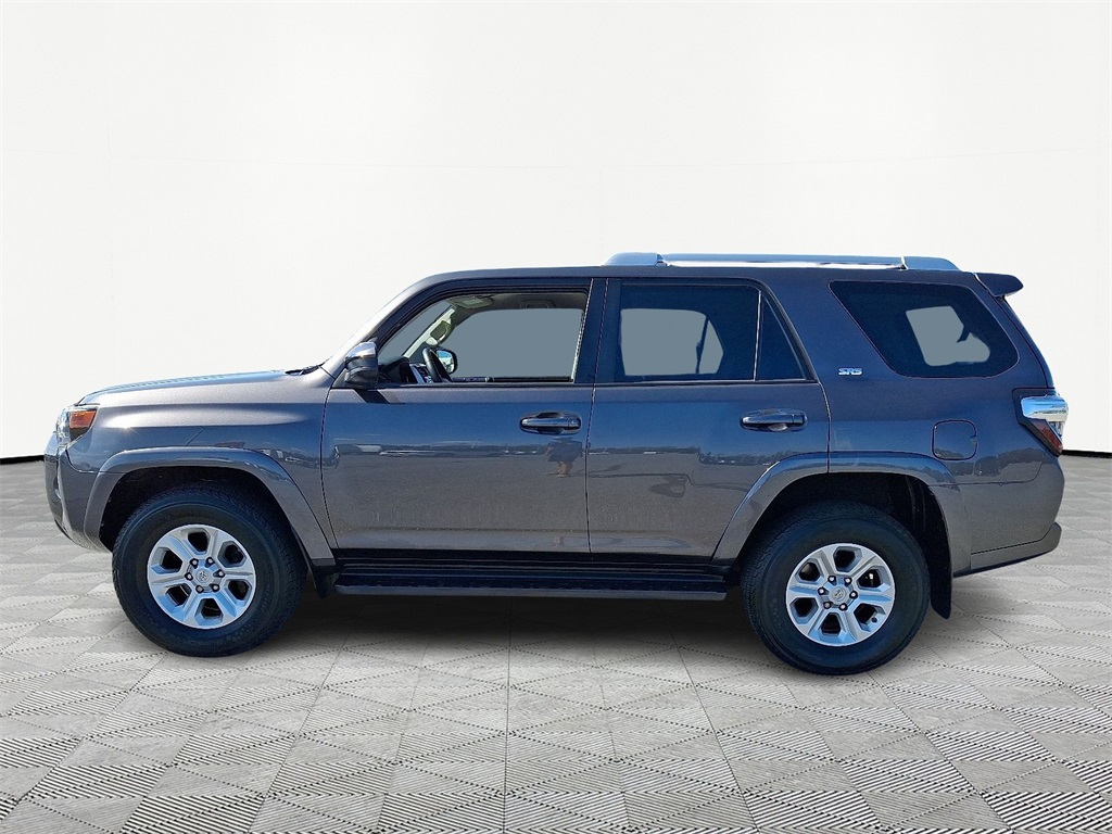 2016 Toyota 4Runner SR5 - Photo 4