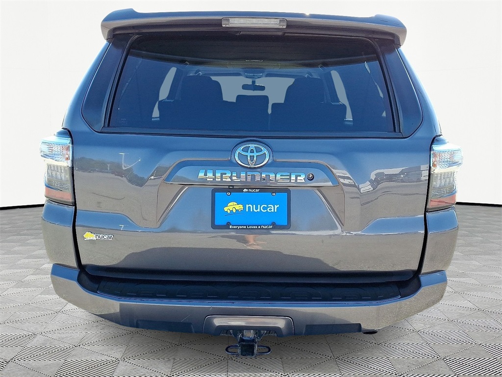 2016 Toyota 4Runner SR5 - Photo 6