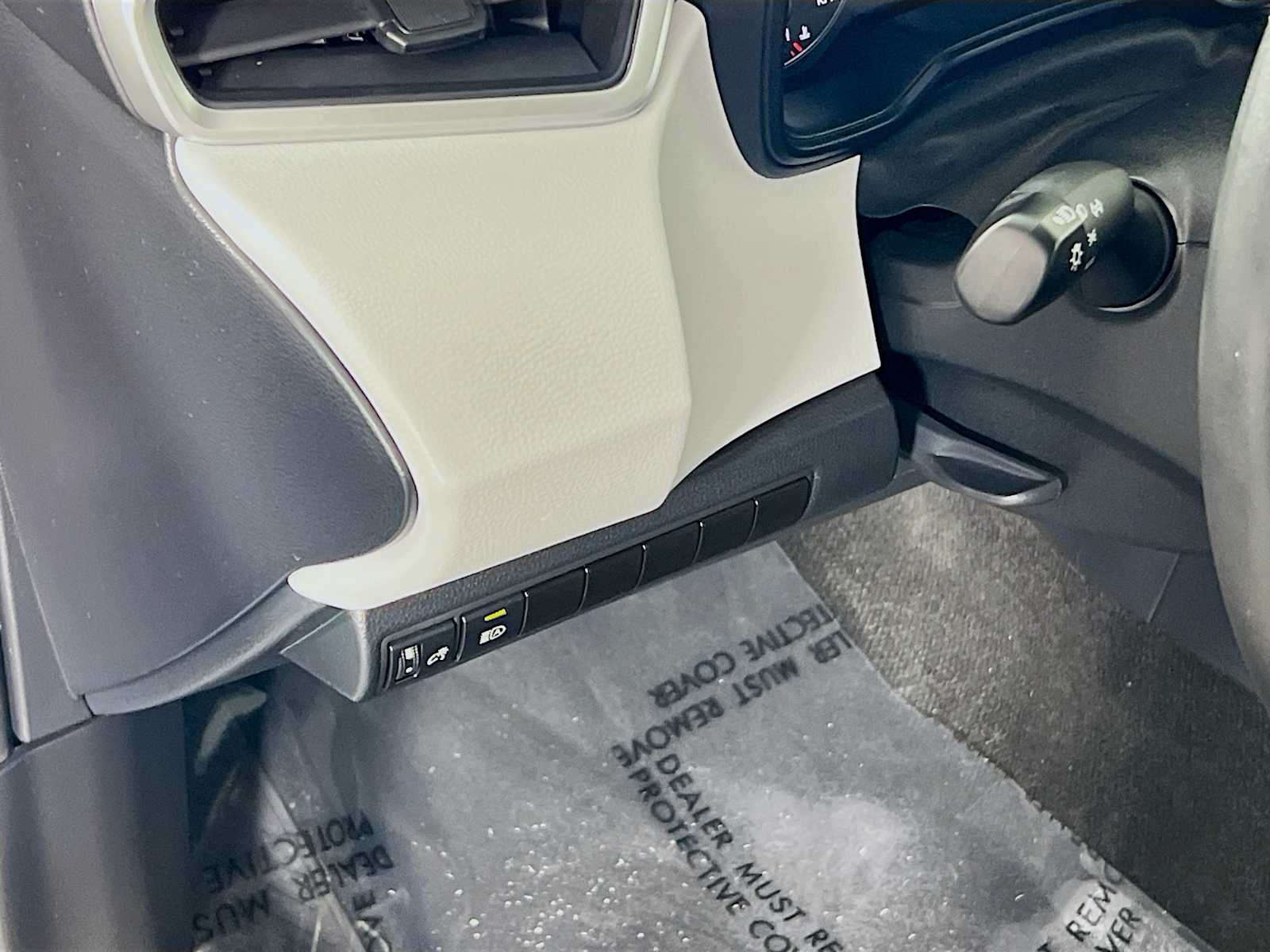 2024 Toyota Corolla SE - Photo 10