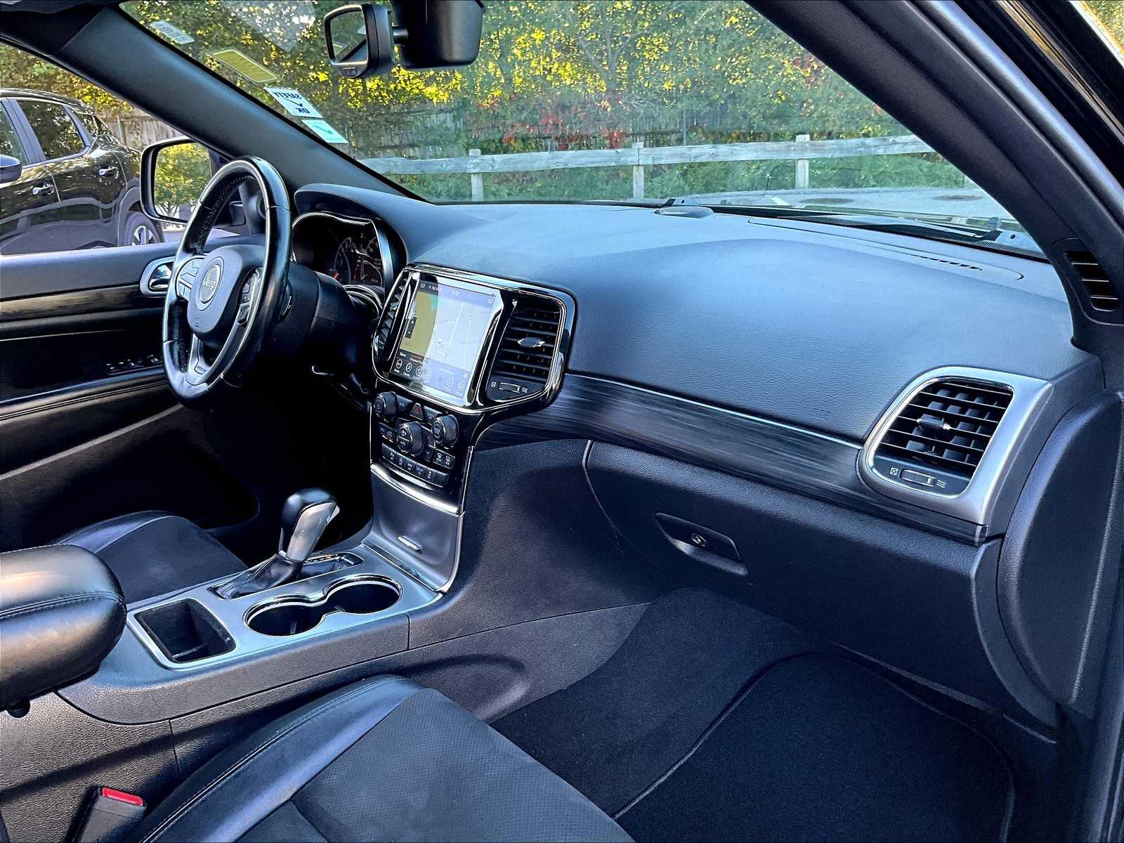 2020 Jeep Grand Cherokee Altitude - Photo 14
