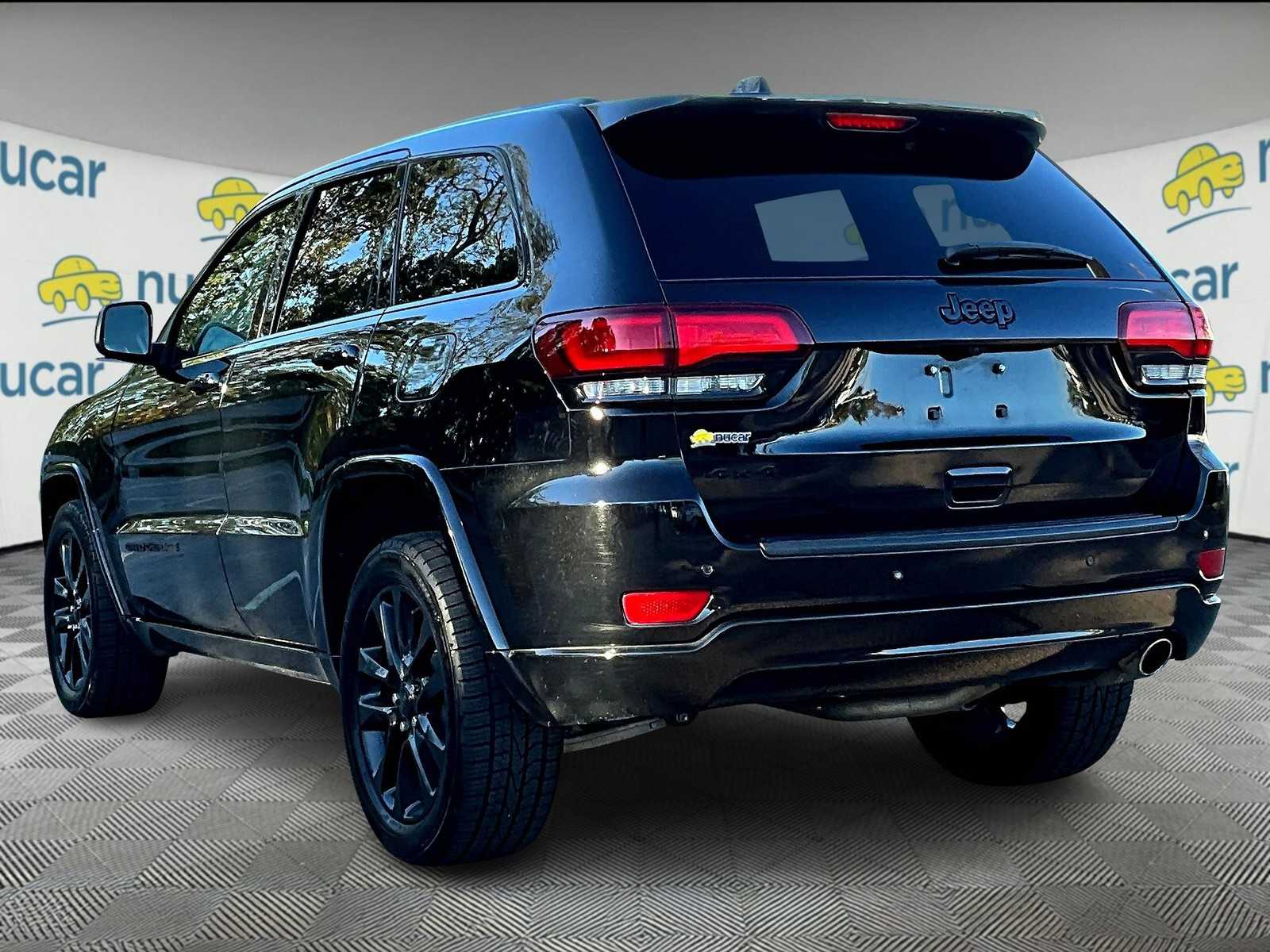 2020 Jeep Grand Cherokee Altitude - Photo 4