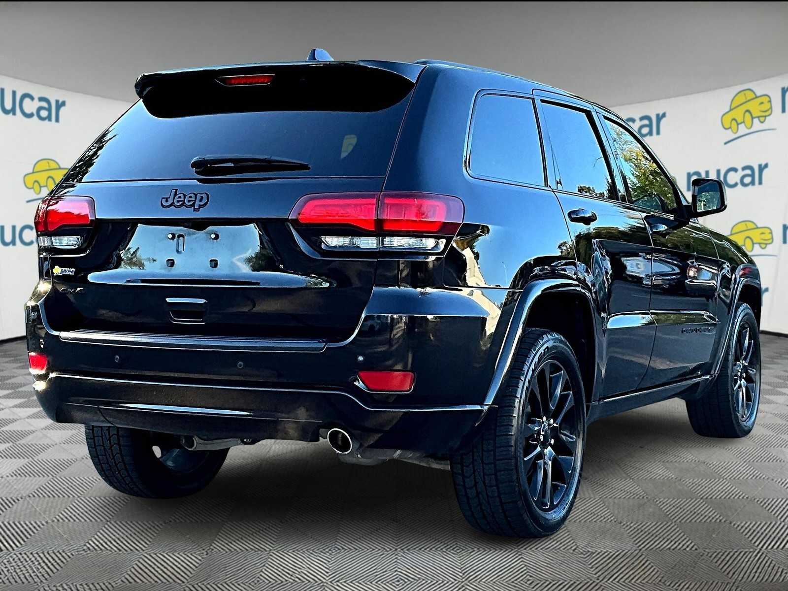 2020 Jeep Grand Cherokee Altitude - Photo 6