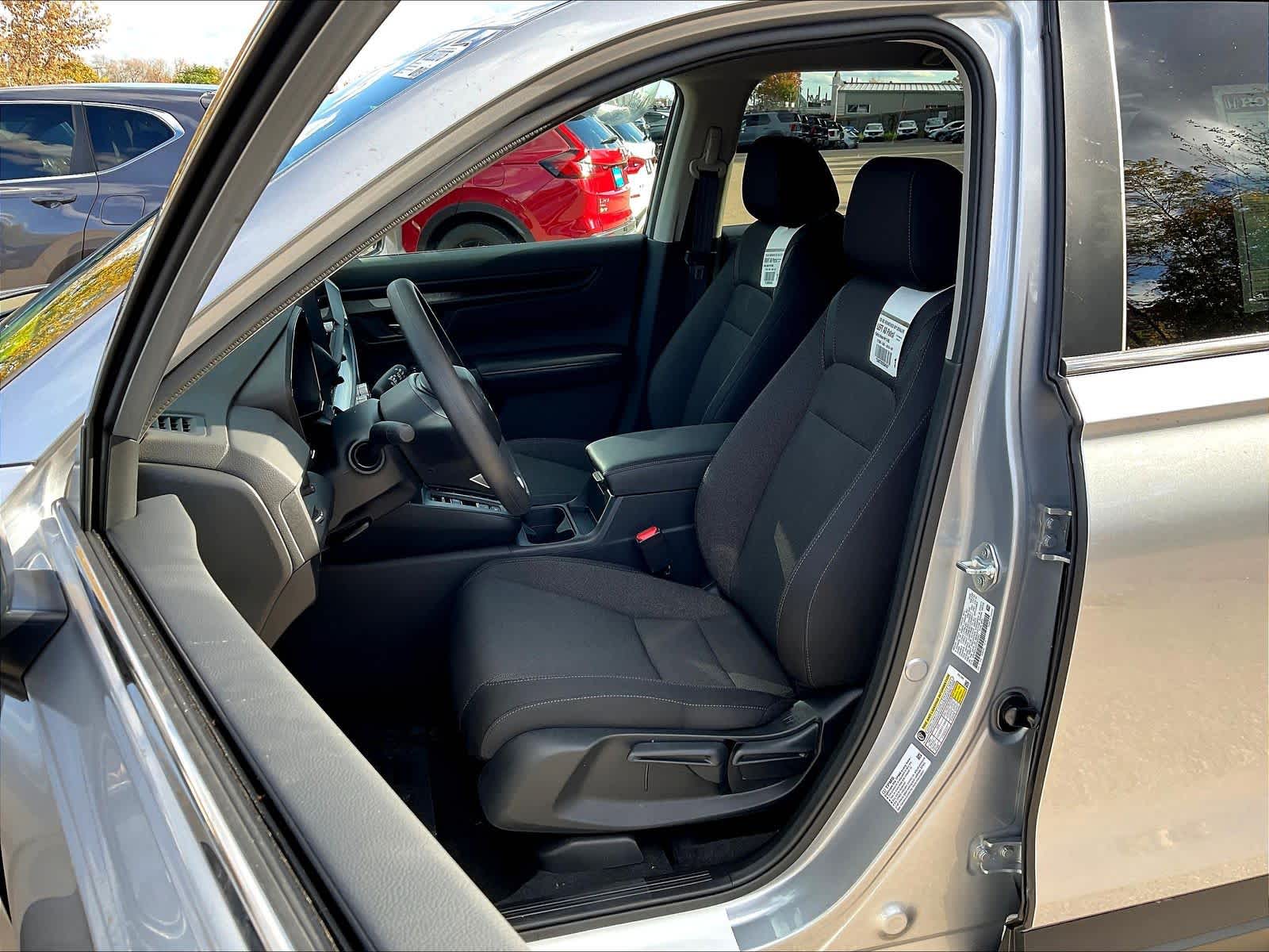 2026 Honda CR-V LX - Photo 11