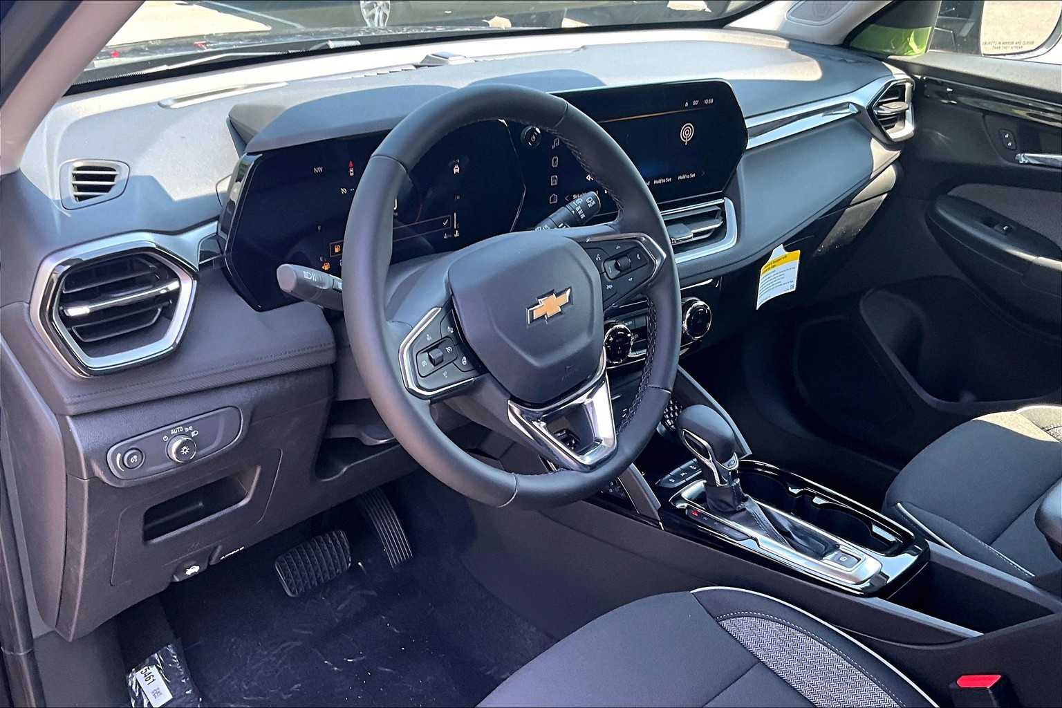 2026 Chevrolet TrailBlazer LT - Photo 9