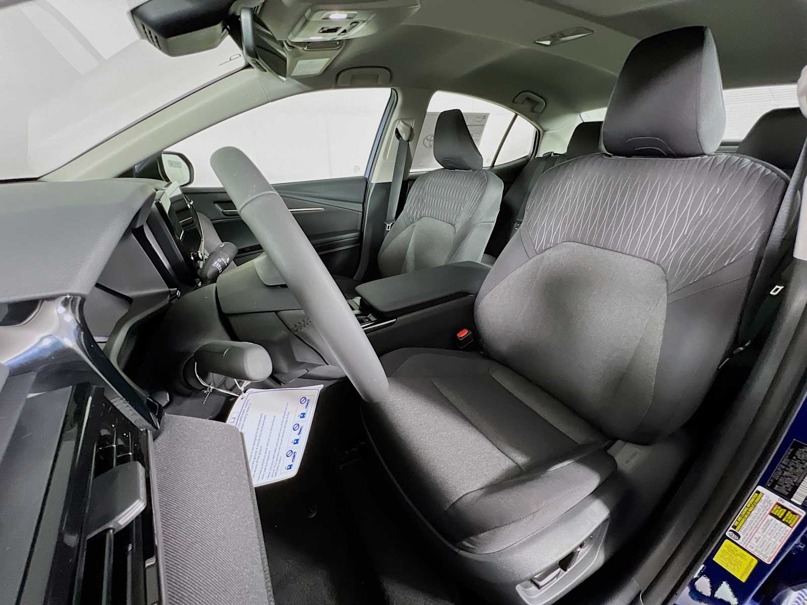 2025 Toyota Camry LE - Photo 12