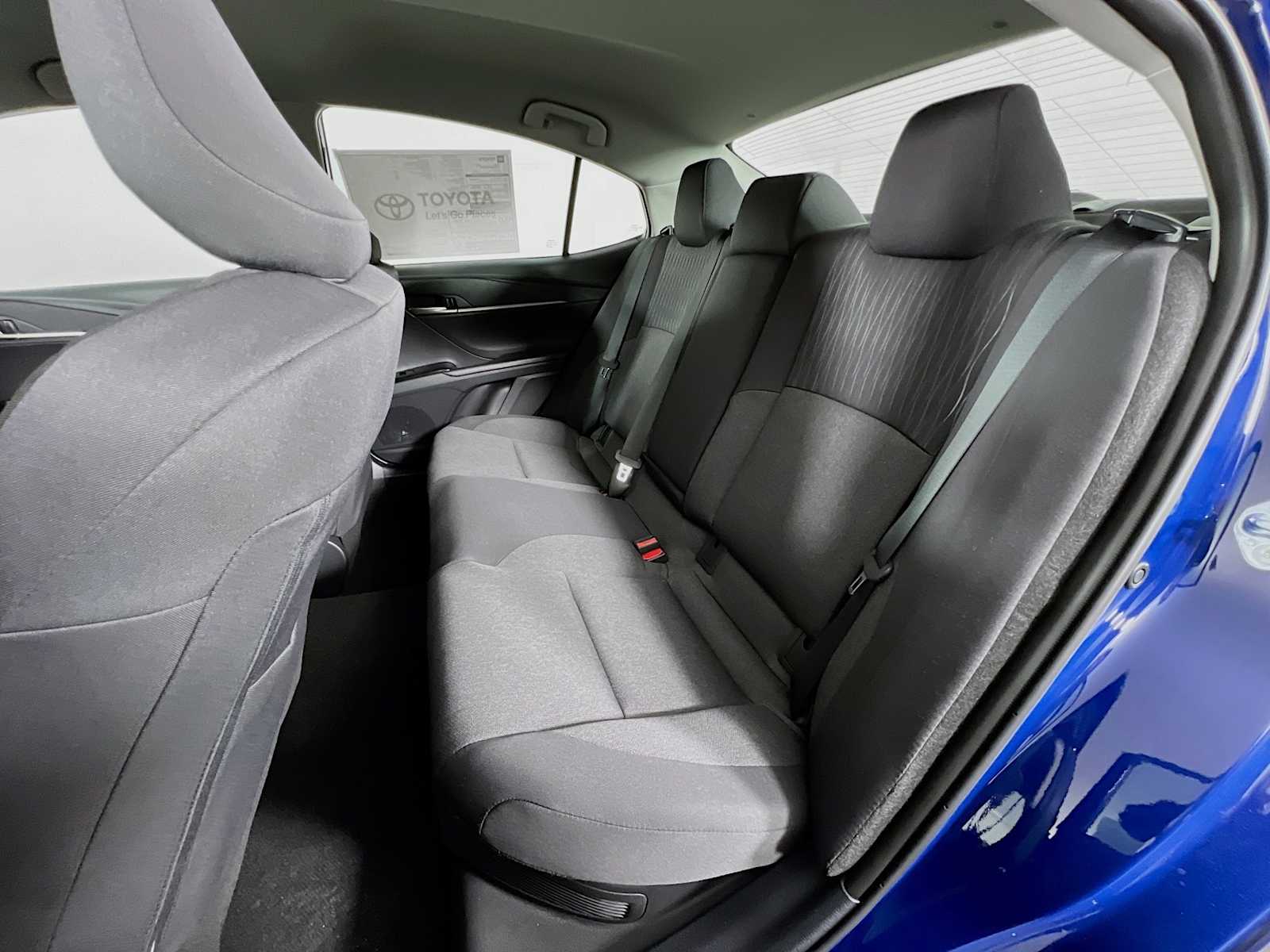 2025 Toyota Camry LE - Photo 13