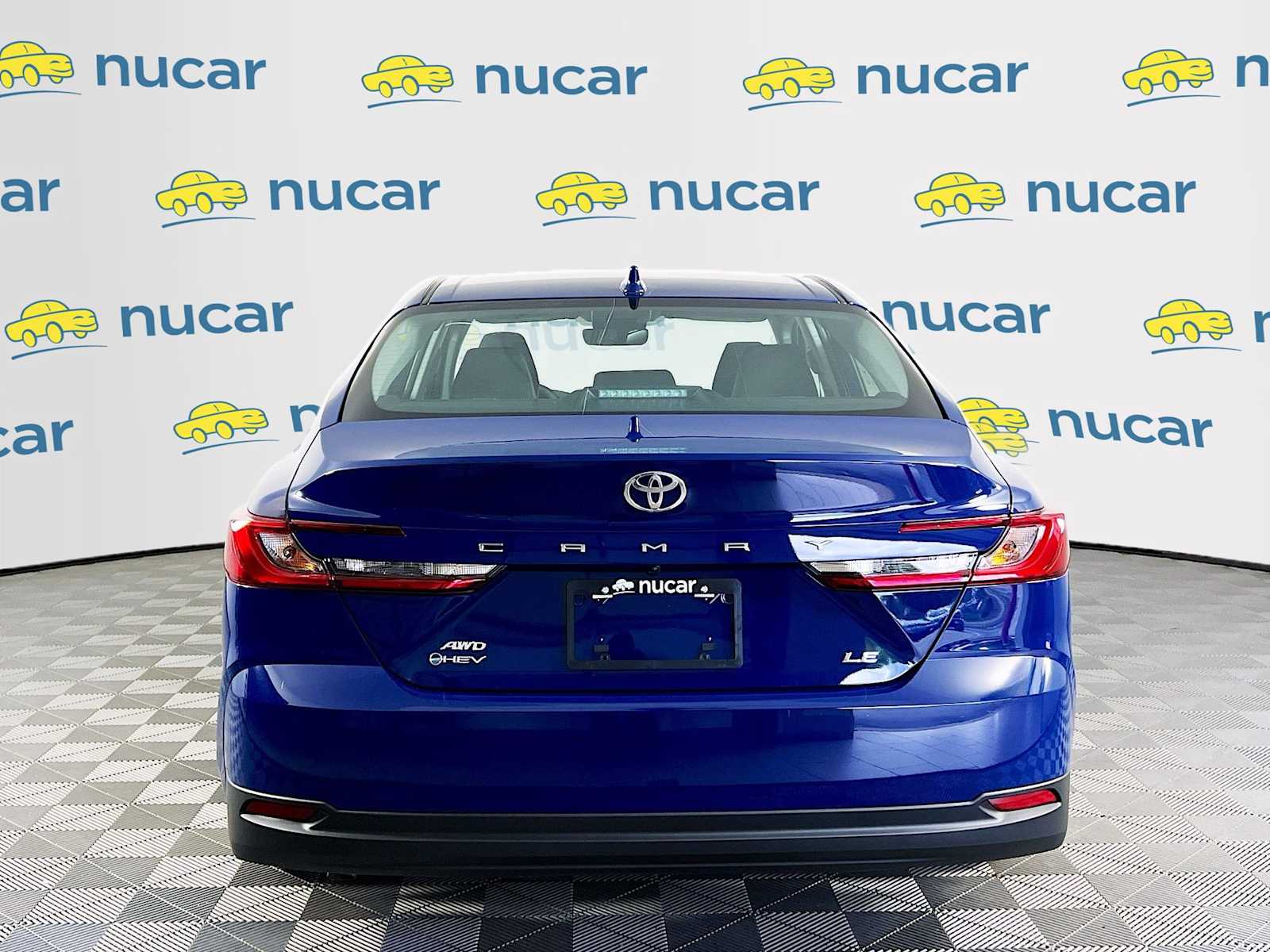 2025 Toyota Camry LE - Photo 5