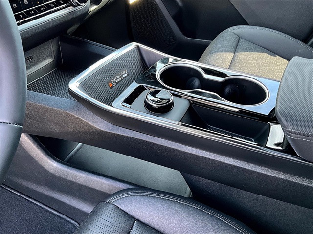 2026 Chevrolet Equinox LT - Photo 12