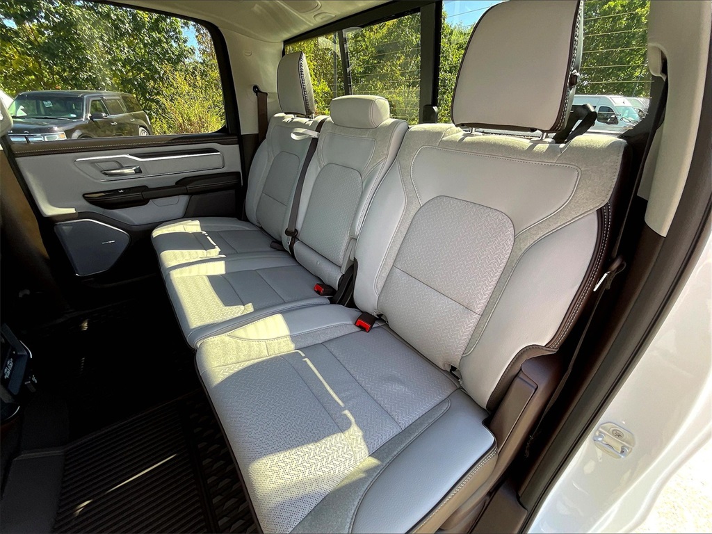 2026 Ram 1500 Laramie - Photo 15