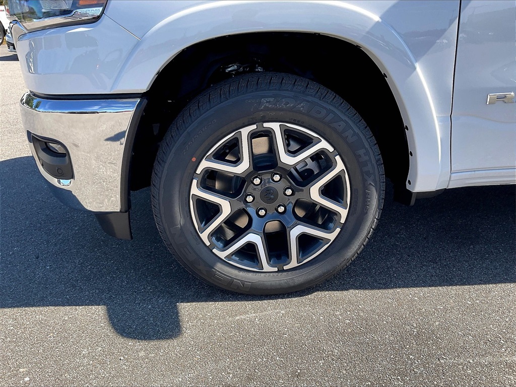 2026 Ram 1500 Laramie - Photo 8