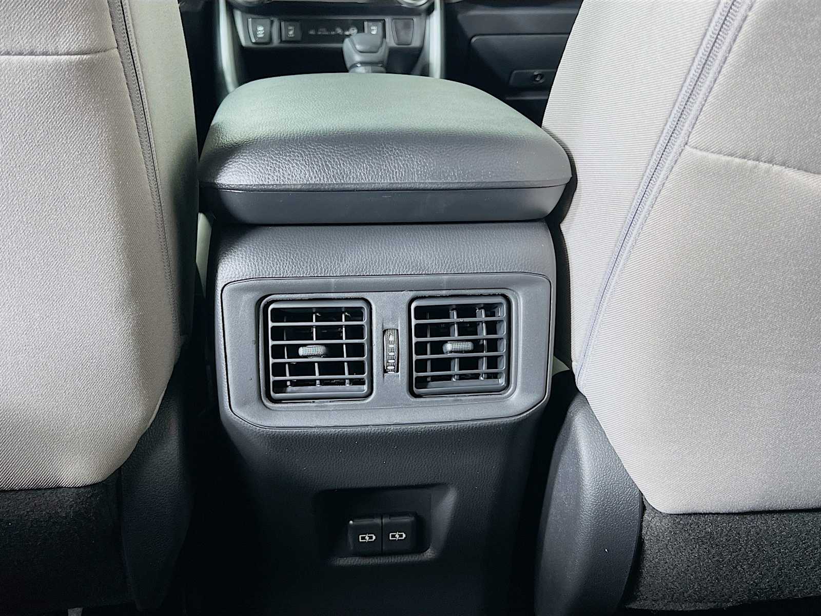 2025 Toyota RAV4 Hybrid XLE - Photo 14