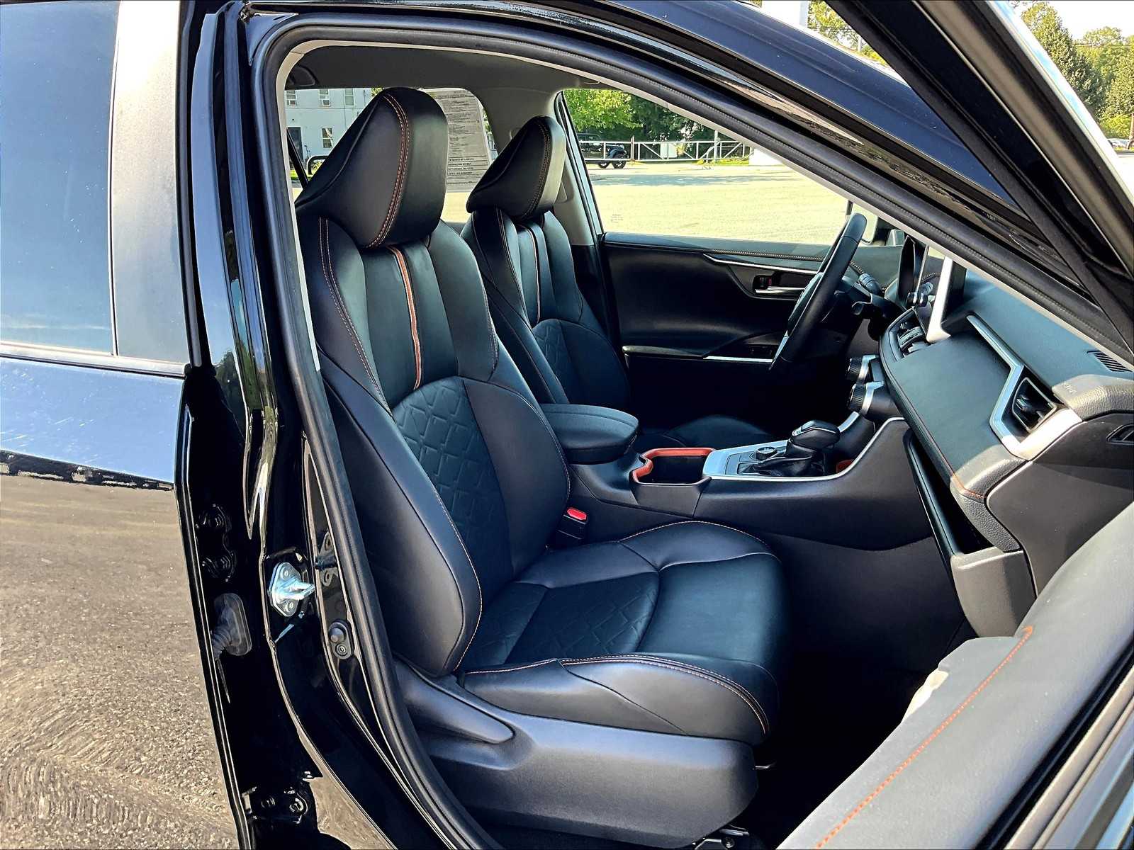 2024 Toyota RAV4 Adventure - Photo 11