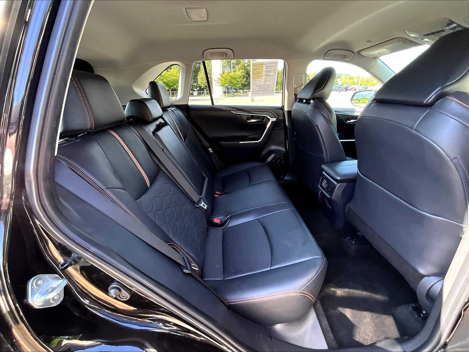 2024 Toyota RAV4 Adventure - Photo 16