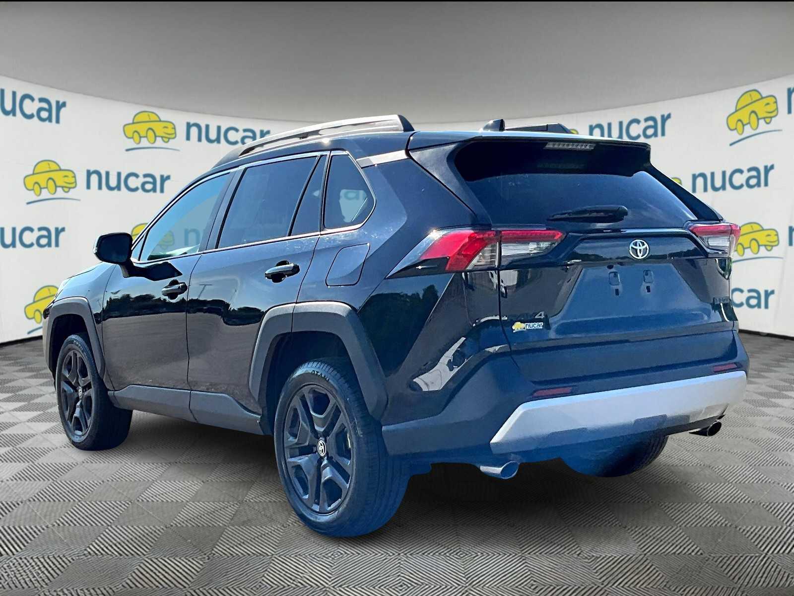 2024 Toyota RAV4 Adventure - Photo 4