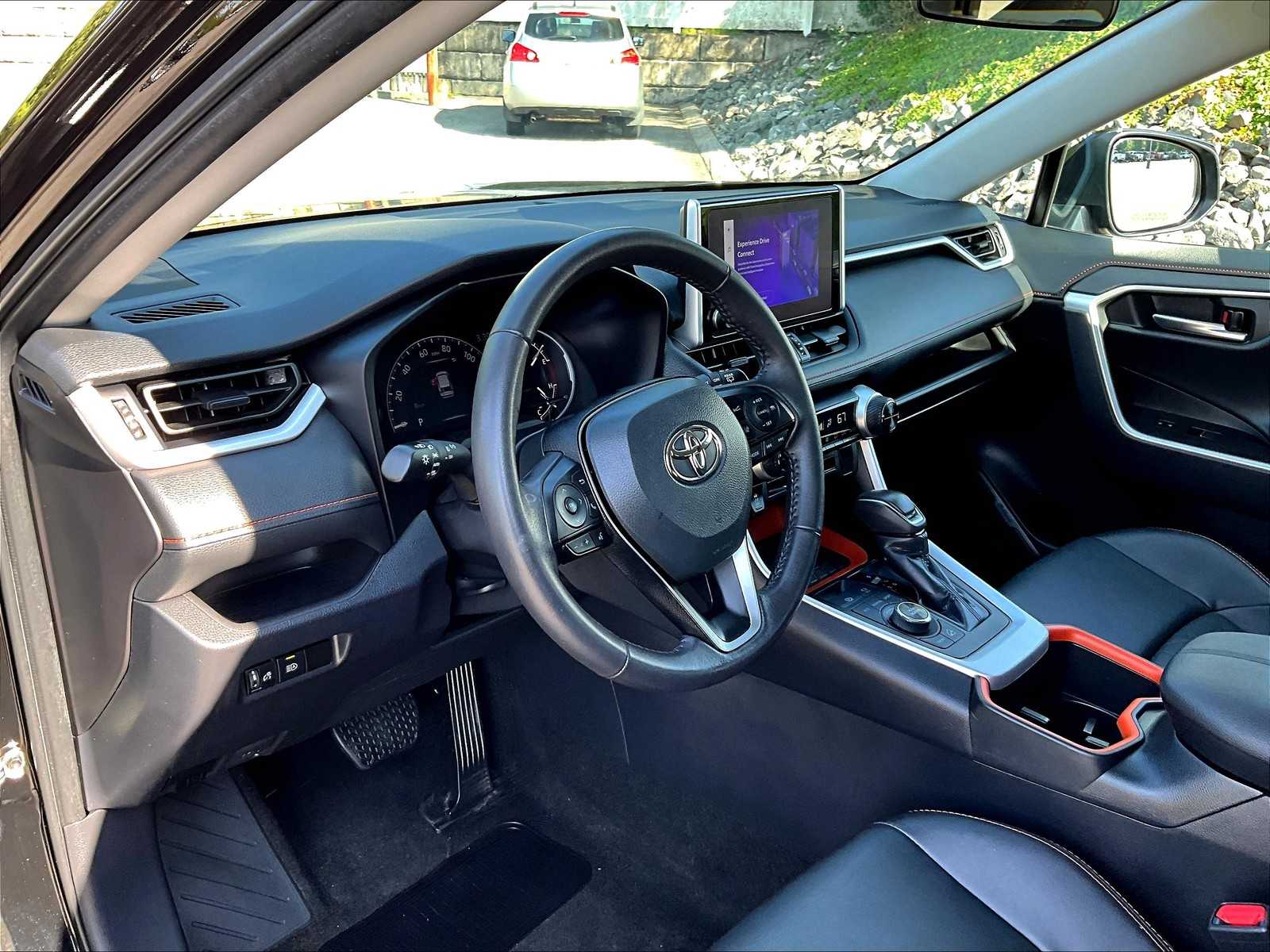 2024 Toyota RAV4 Adventure - Photo 8